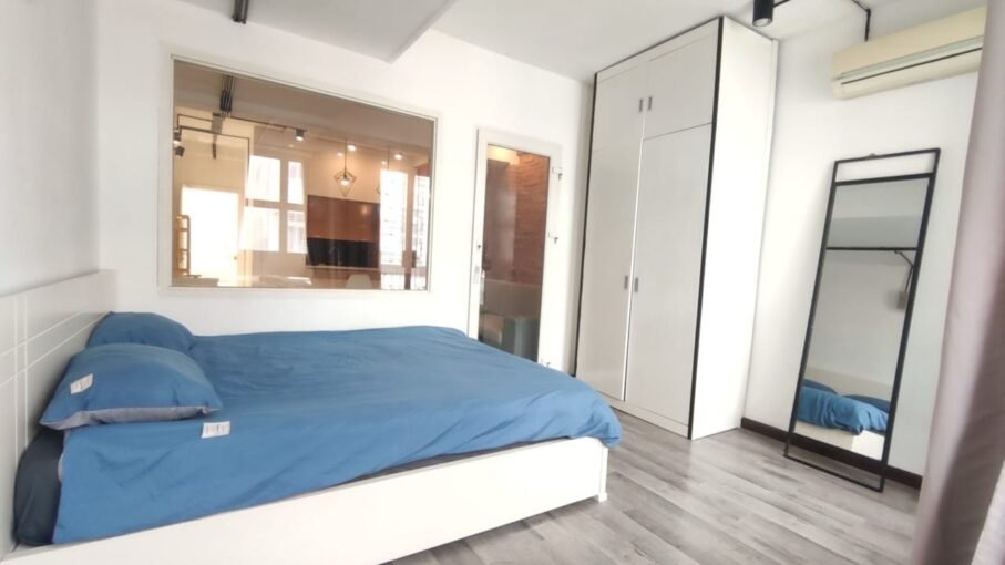 Downtown One Bedroom Saigon Cribs 8