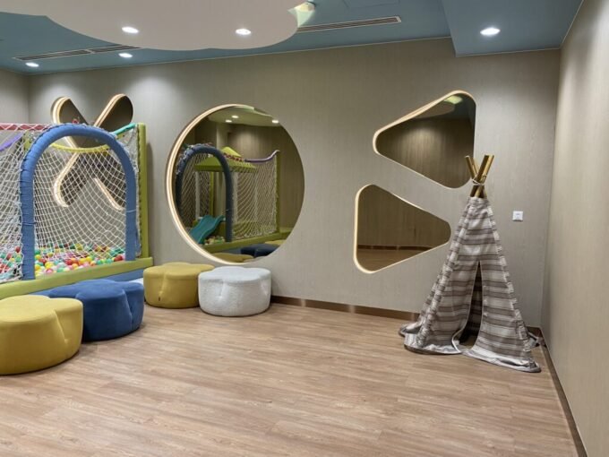 Empire City District 2 Amenities Pool and Gym Saigon Cribs 16