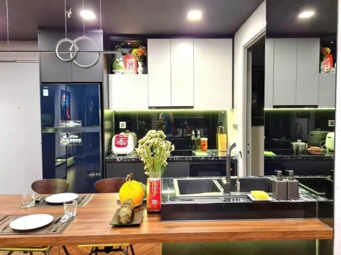 Lit Apartment Saigon Cribs 6