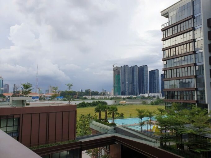 Metropole Galleria Saigon Cribs 3