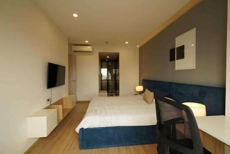 Rooftop Garden Apartment Saigon Cribs 5