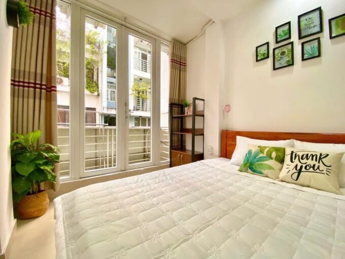 Classic Saigon Studio Apartment Ho Chi Minh City Downtown District 3 Saigon Cribs (2)
