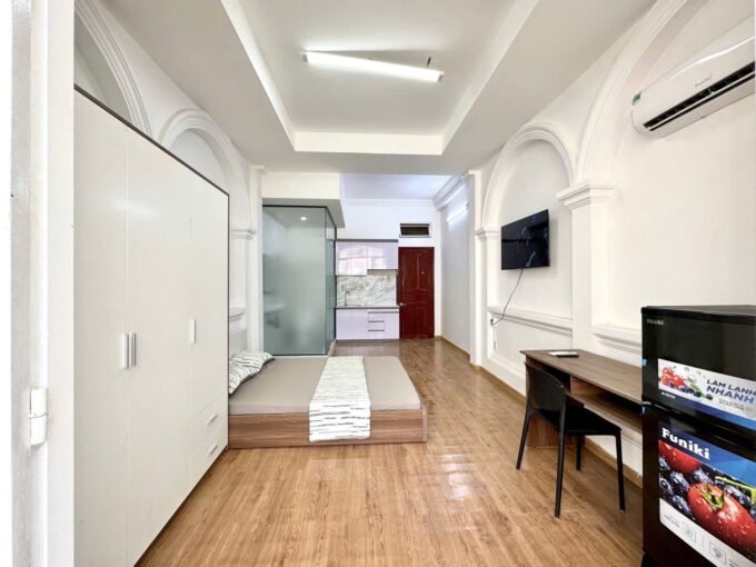 District 5 Studio Apartment For Rent Ho Chi Minh City Saigon Cribs Balcony Kitchenette (4)