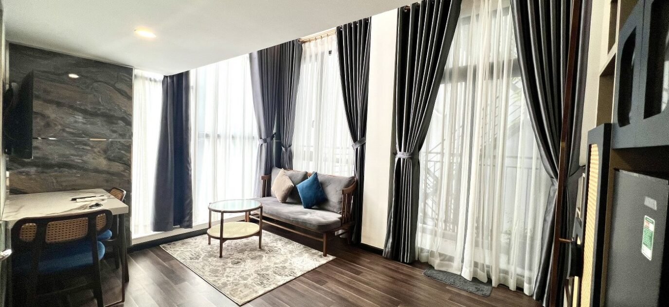 Duplex Apt Luxury Saigon Cribs (2) 1400x1050