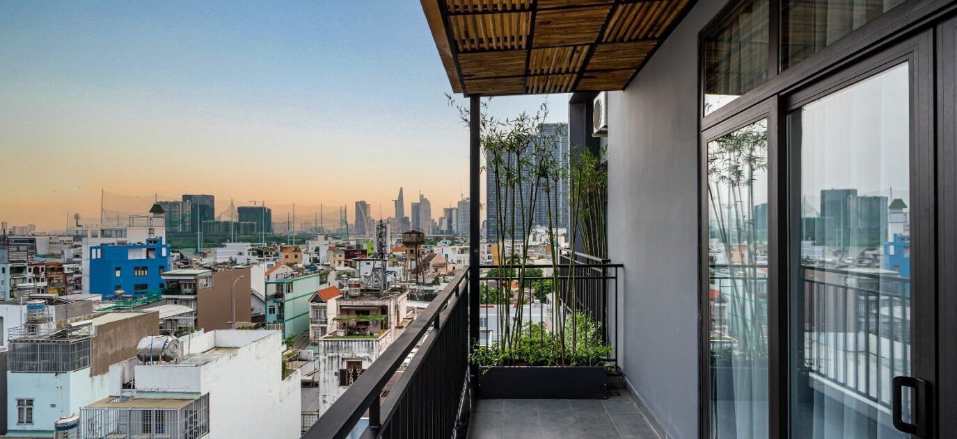 Luxury Duplex Modern Apartment Saigon Cribs (6) 1570x1050