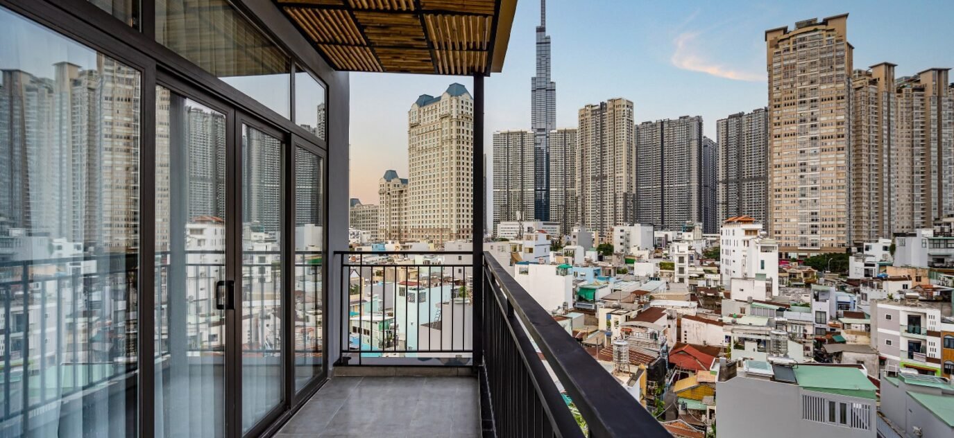 Luxury Duplex Modern Apartment Saigon Cribs (7) 1575x1050