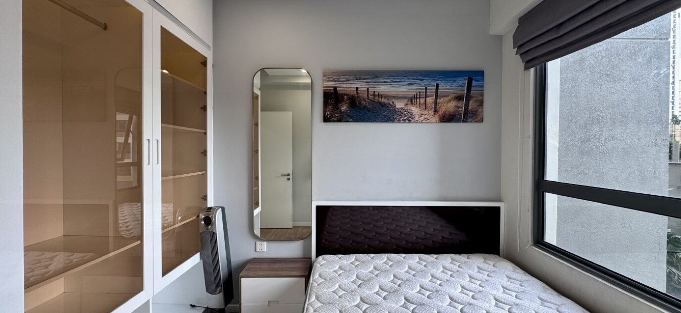 Modern 2BR Saigon Cribs (15) 1400x1050