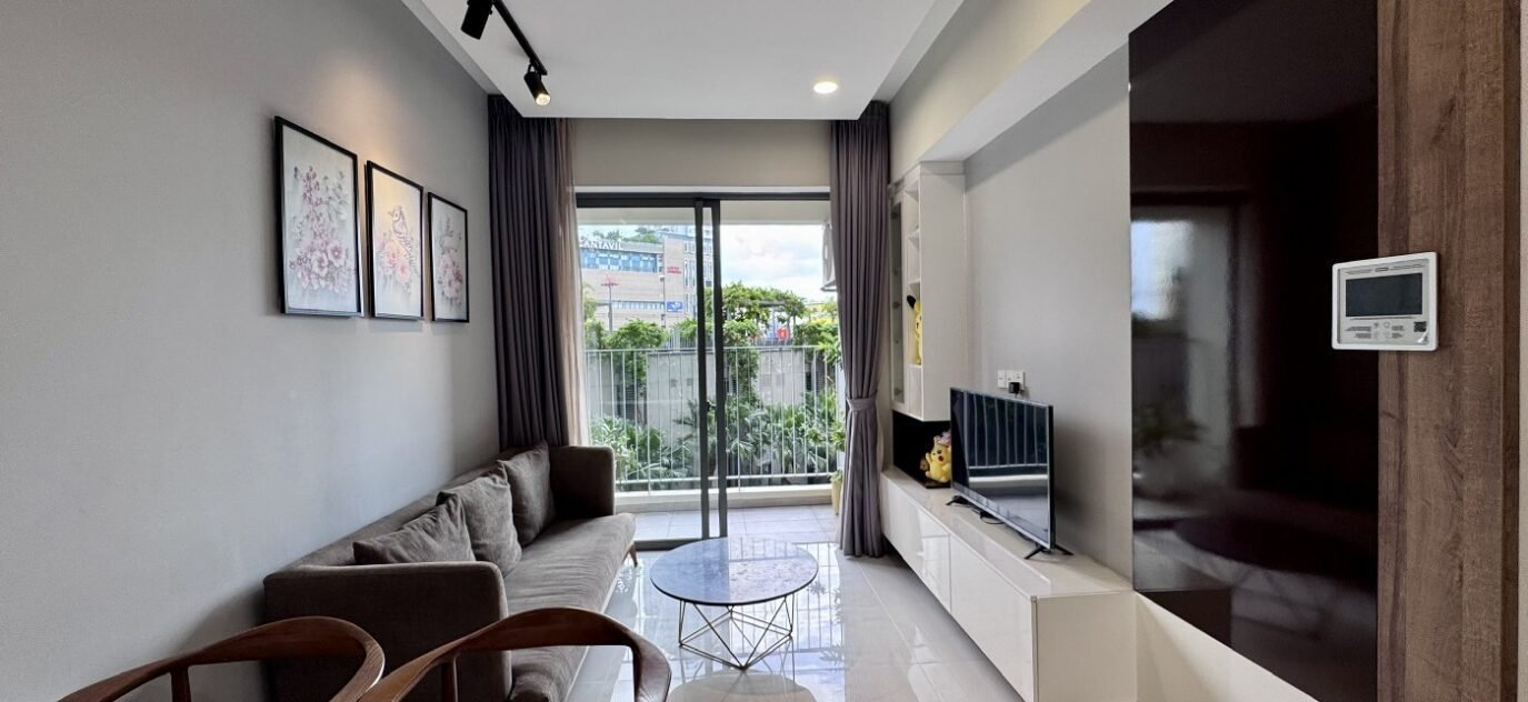 Modern 2BR Saigon Cribs (8) 1400x1050