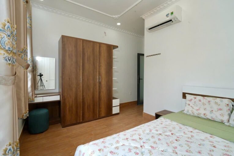 One Bedroom Apartment For Rent Downtown District 1 Ho Chi Minh City Saigon Cribs (11)