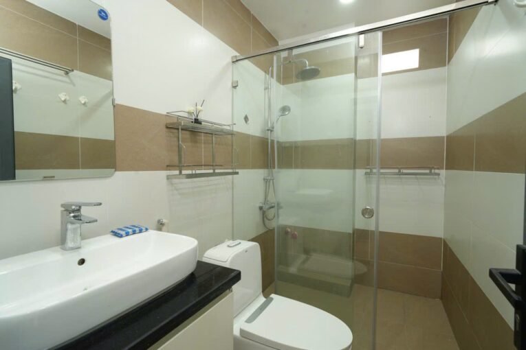 One Bedroom Apartment For Rent Downtown District 1 Ho Chi Minh City Saigon Cribs (13)