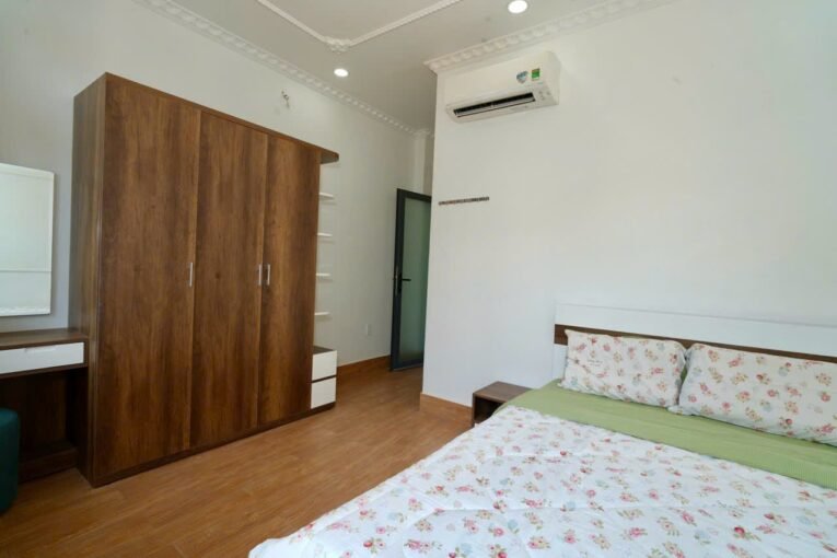 One Bedroom Apartment For Rent Downtown District 1 Ho Chi Minh City Saigon Cribs (8)