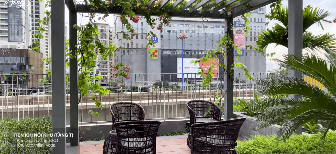 Saigon Cribs Apartment Amenities Pool and Gym Masteri An Phu Thao Dien District 2 Ho Chi Minh City (1 (3)