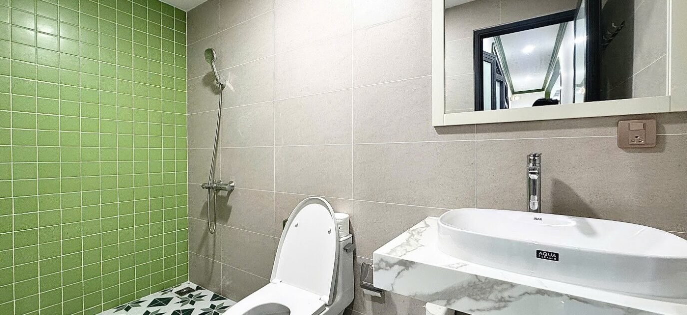 Saigon Cribs Serviced Apartment Downtown Cheap Pads (15) 1400x1050