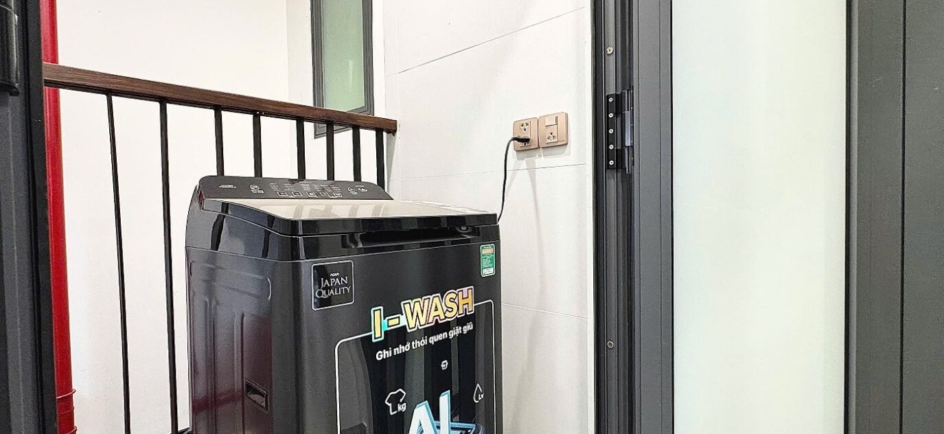 Saigon Cribs Serviced Apartment Downtown Cheap Pads (5) 1400x1050