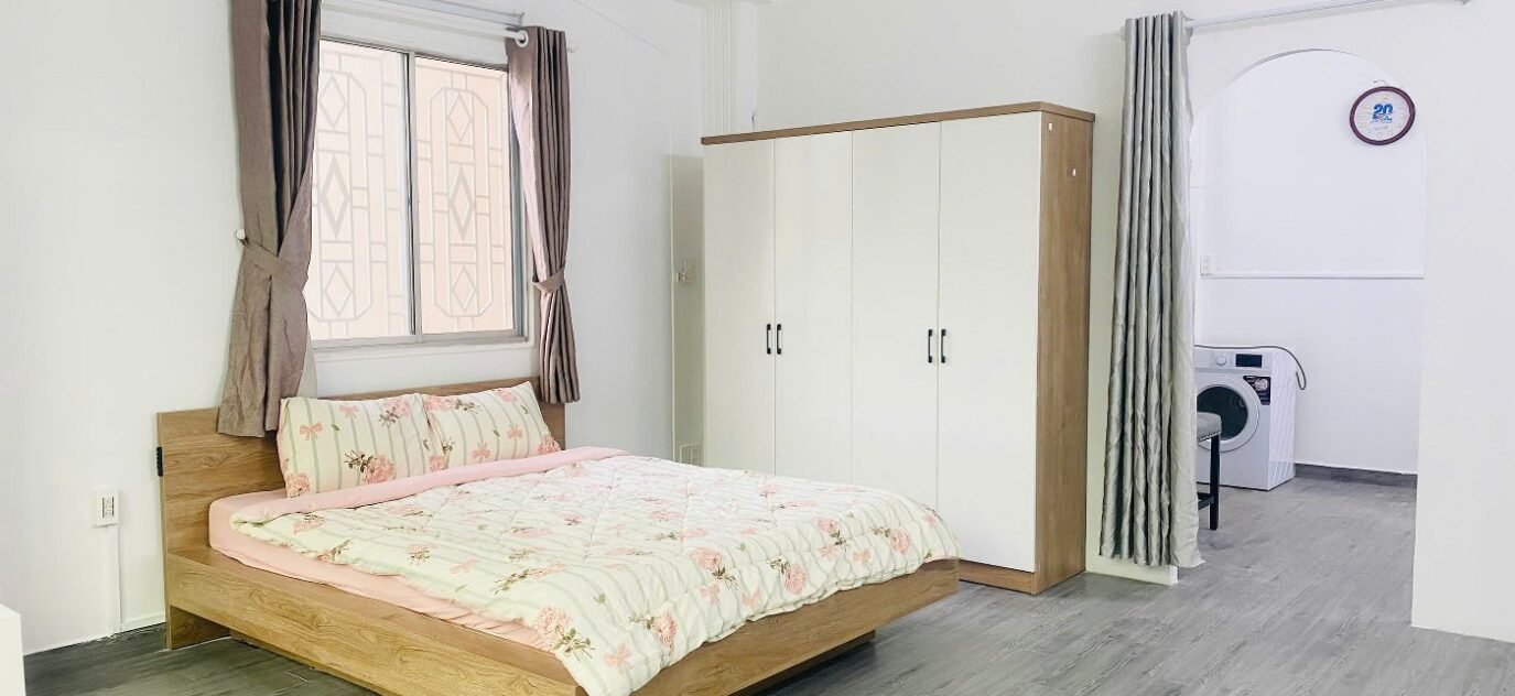 Saigon Cribs Short Term Apartment Downtown Ho Chi Minh City Vietnam (4) 1400x1050