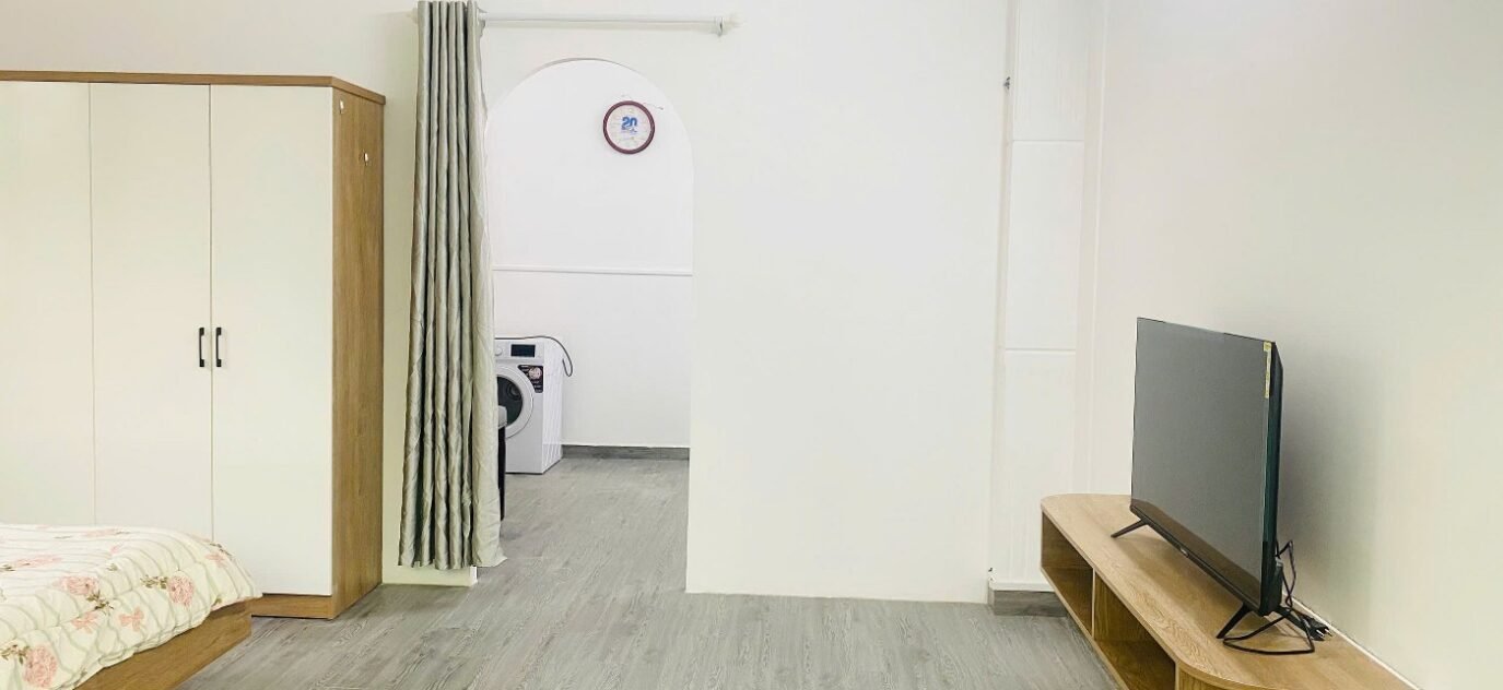 Saigon Cribs Short Term Apartment Downtown Ho Chi Minh City Vietnam (7) 1400x1050