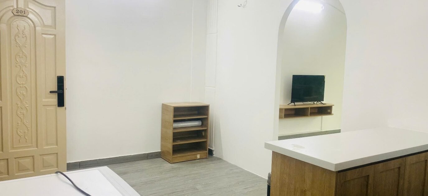 Saigon Cribs Short Term Apartment Downtown Ho Chi Minh City Vietnam (8) 1400x1050