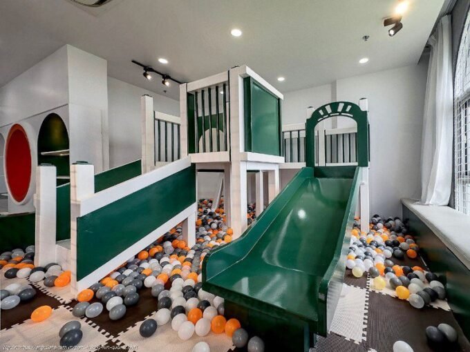 Tran Nao Budget Apartment 2 Bedroom Downtown Saigon Cribs 11 800x600