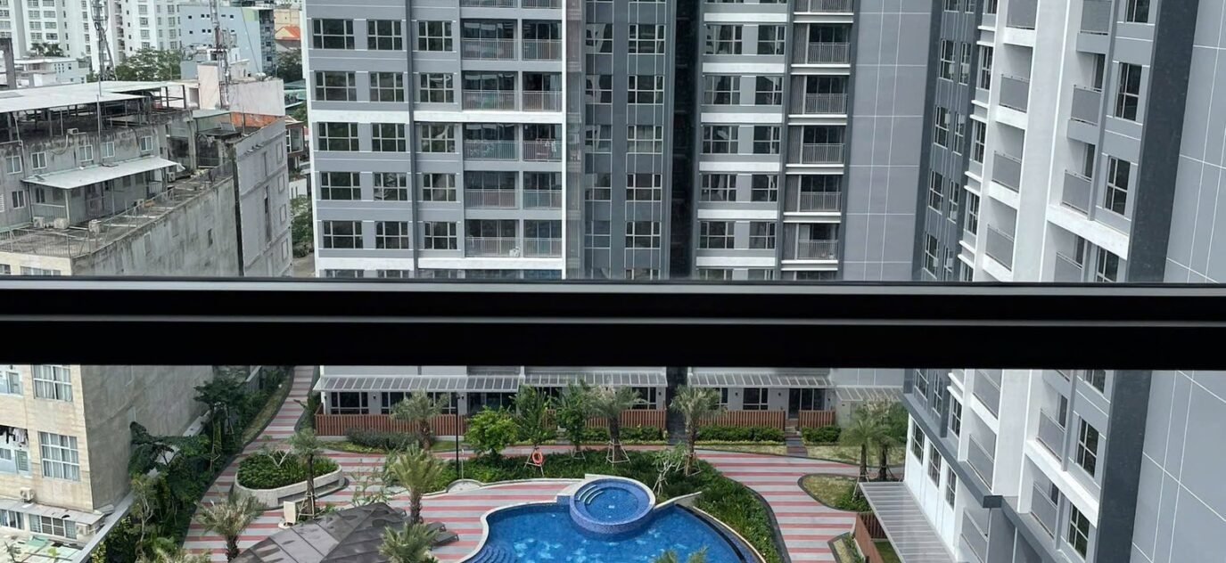 Celesta Rise Keppel Saigon Cribs Amenities Pool Gym (7)