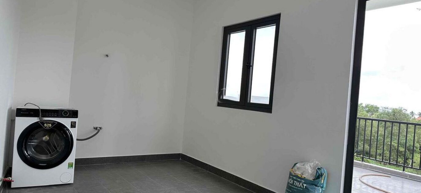 7 Vinhomes Complex Near House For Rent (3) 1400x1050