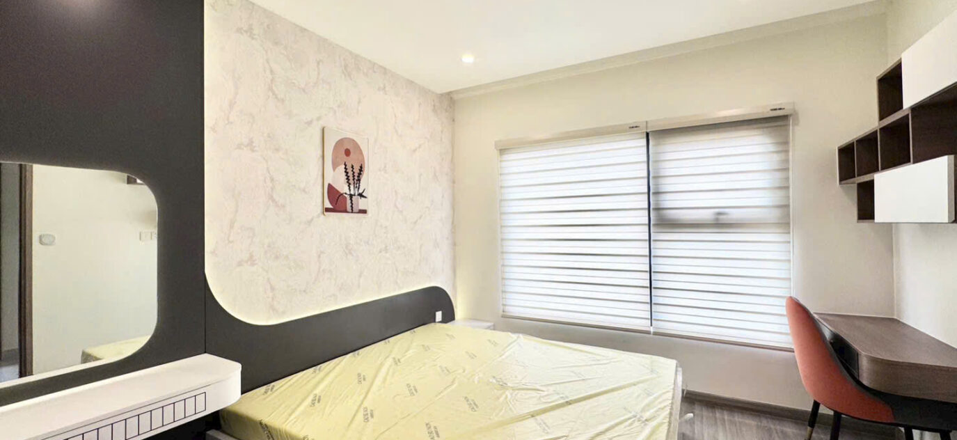 3BR Modern Vinhomes New Saigon Cribs (4)