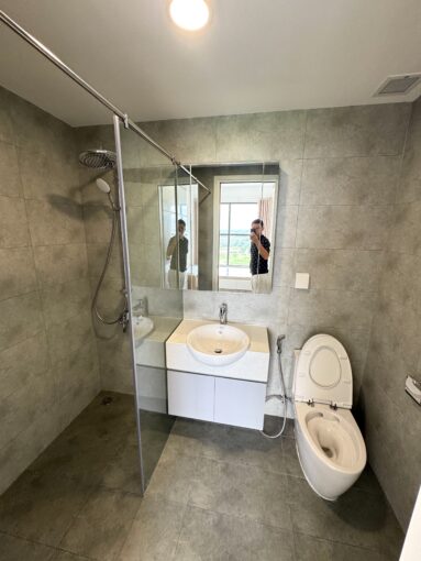listing 1791756063 932670